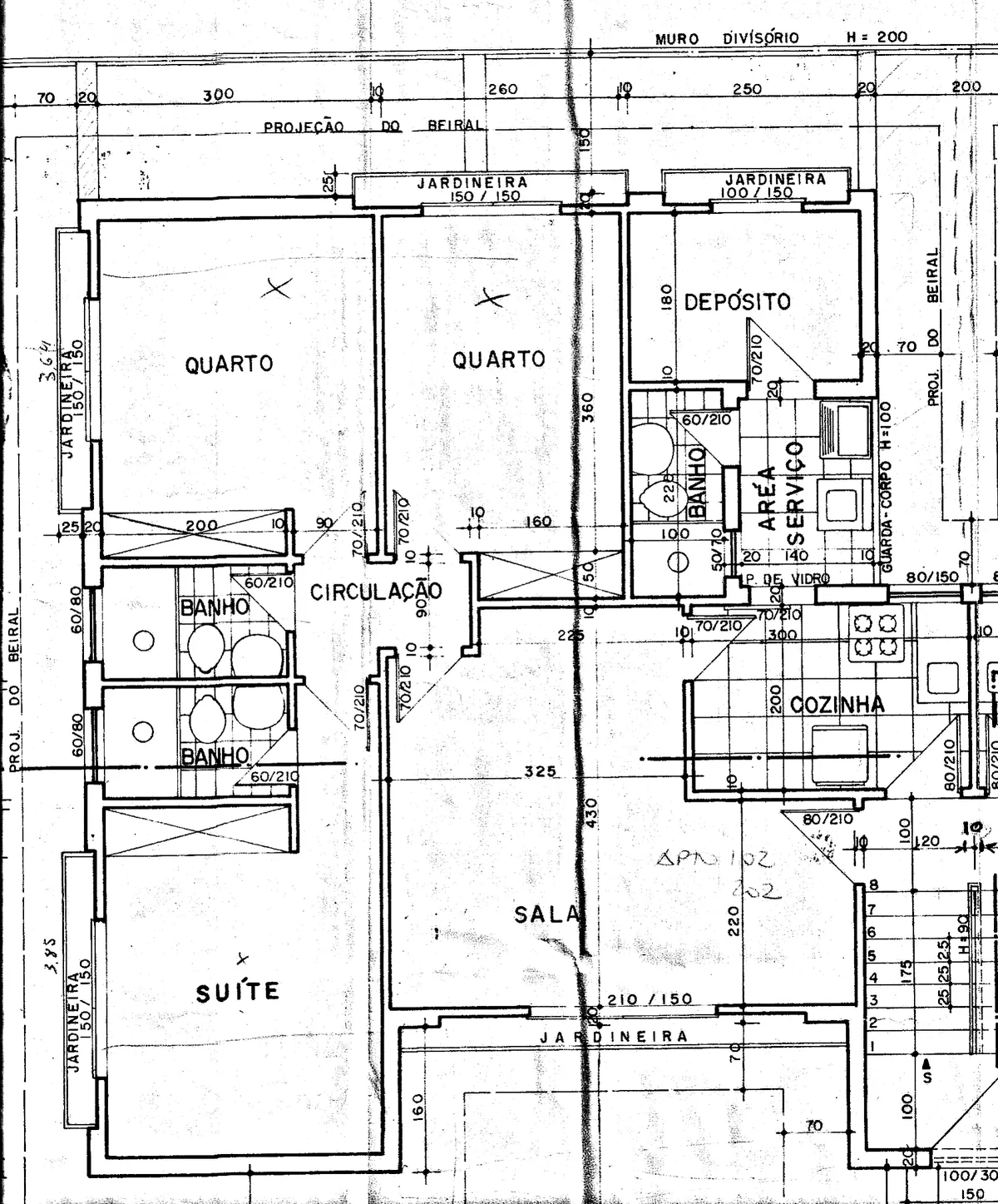 Planta do apartamento de 3 quartos, suíte, sala para dois ambientes, área de serviço e depósito no Santa Rosa.