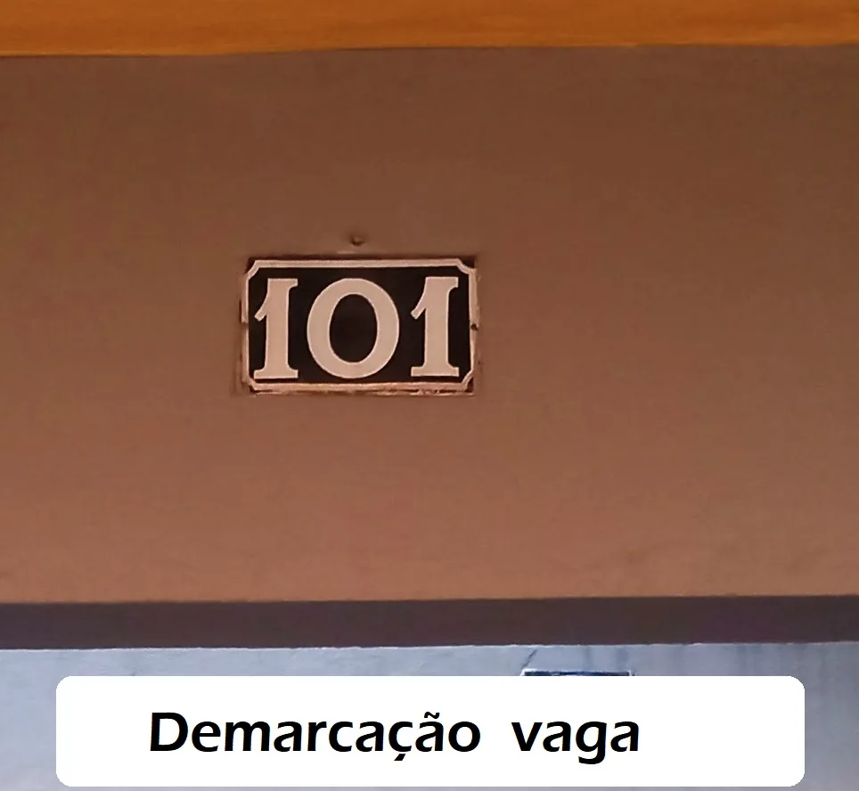 Demarcação da vaga de garagem coberta número 101 do apartamento no Santa Rosa.